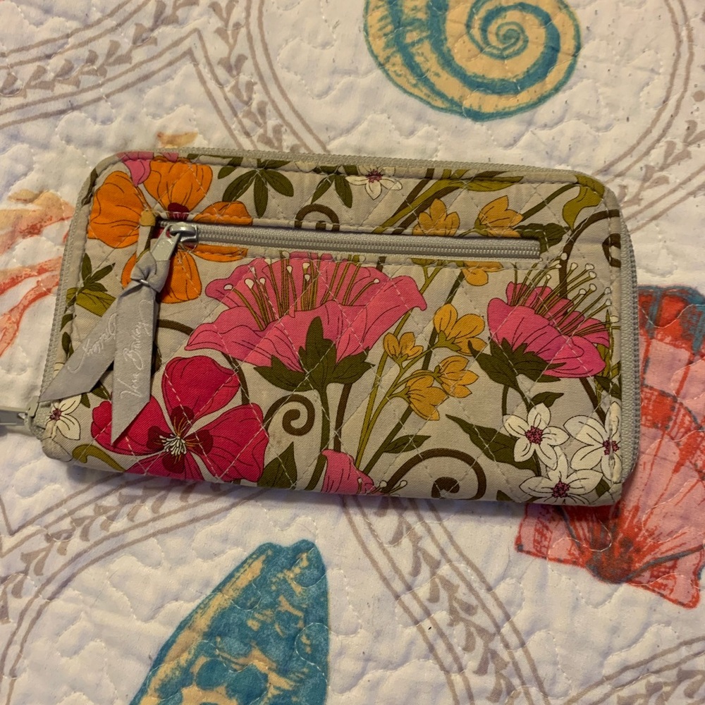 Vera Bradley Variety Collection of Wallets, Coin Purses and Makeup Bags - Picture 6 of 7
